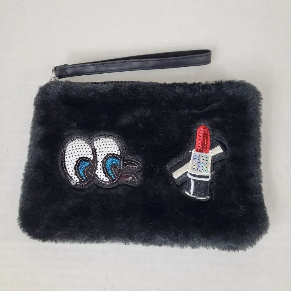‎Black Fuzzy Cosmetic Bag